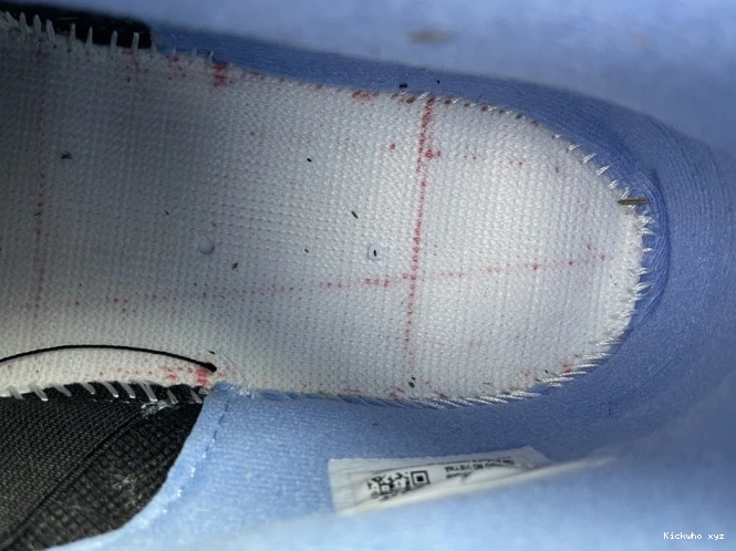 University Blue CT8527-400 AIR 4 JORDAN 0602